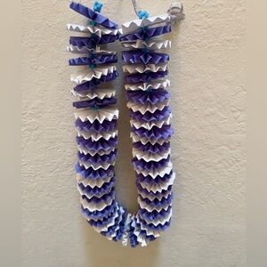 Handmade Blue & White Lei